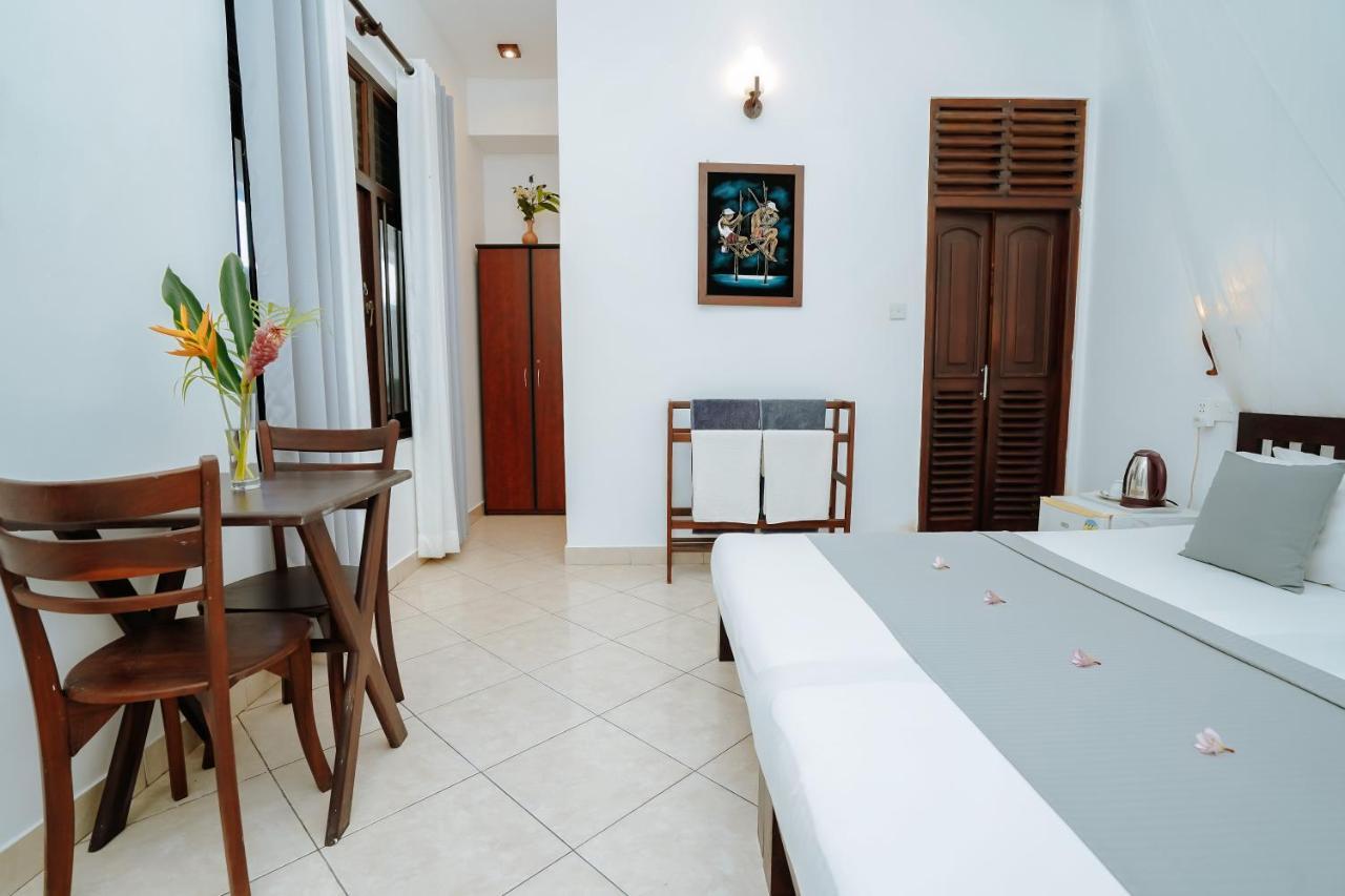 Blue Sky Beach Resort Unawatuna Eksteriør bilde