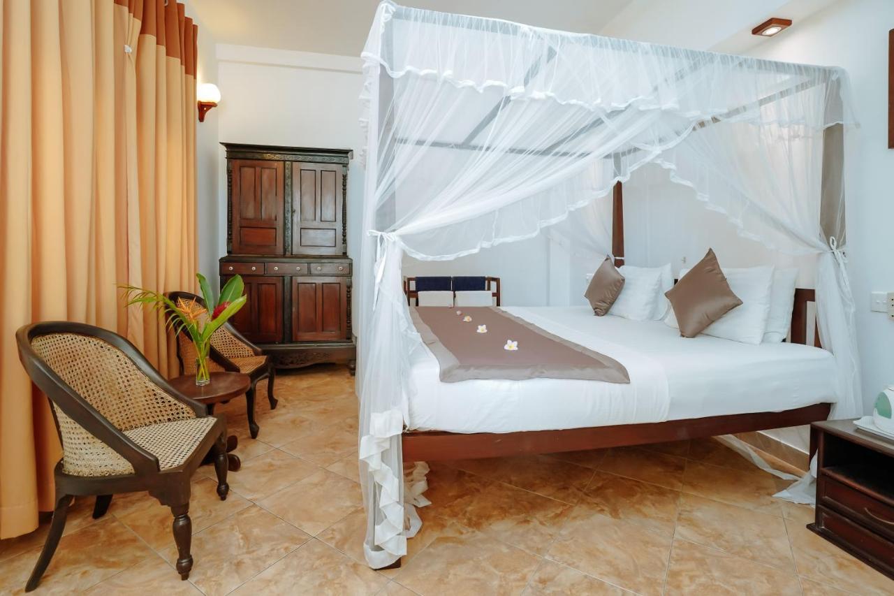Blue Sky Beach Resort Unawatuna Eksteriør bilde
