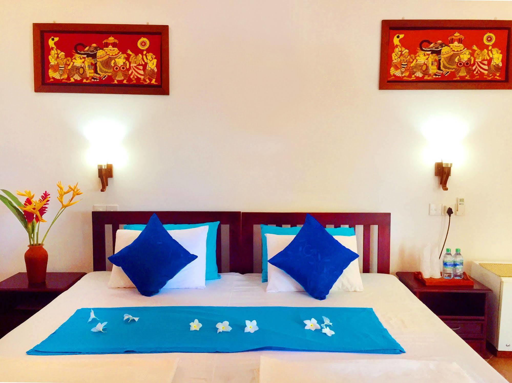 Blue Sky Beach Resort Unawatuna Eksteriør bilde