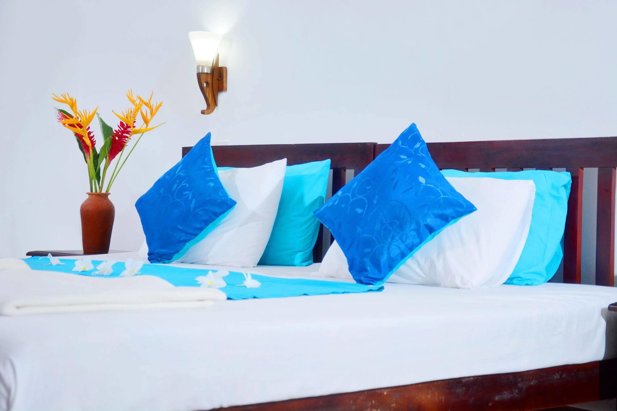 Blue Sky Beach Resort Unawatuna Eksteriør bilde